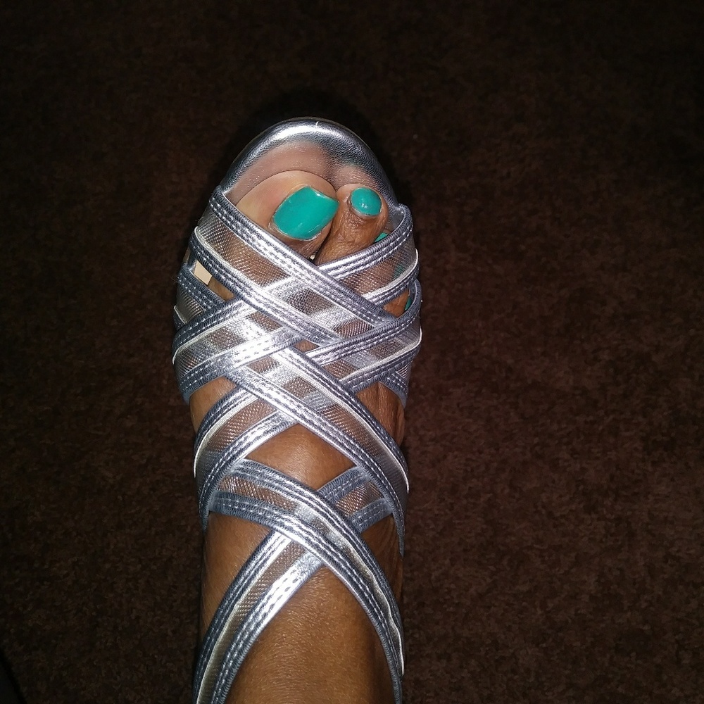 BCBG Heels - Picture 4 of 5